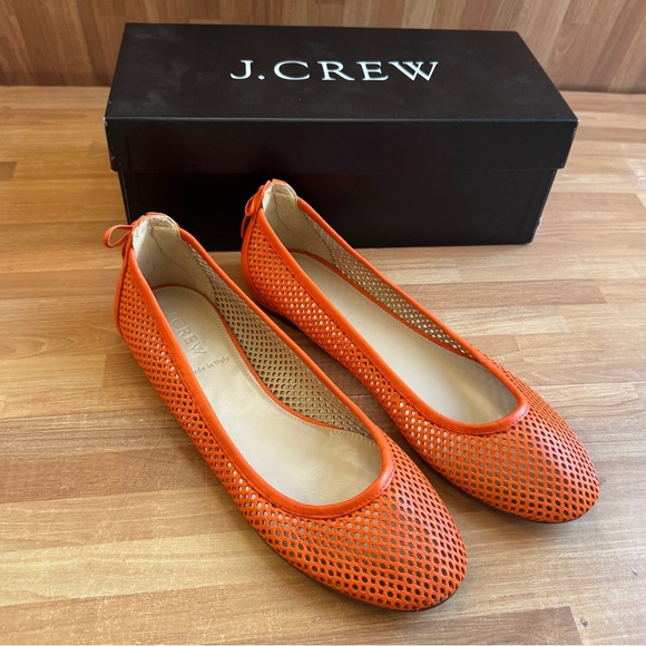 J. Crew Shoes - Quorra  flats, modern red color, size 8.5 
Italian leather
